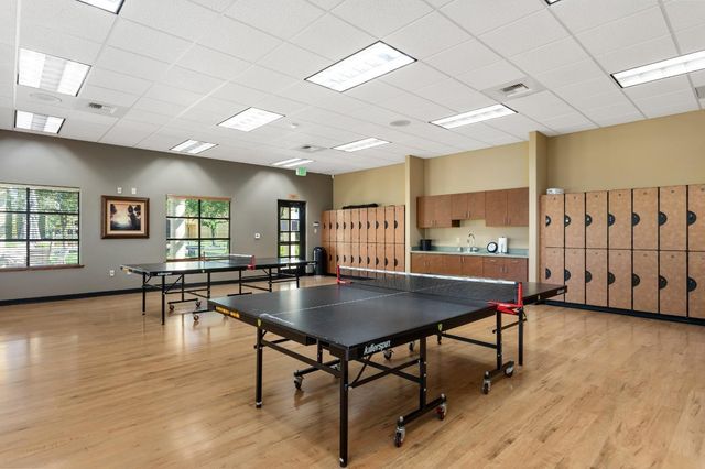 4385 Hovnanian Dr, Sacramento, CA 95834