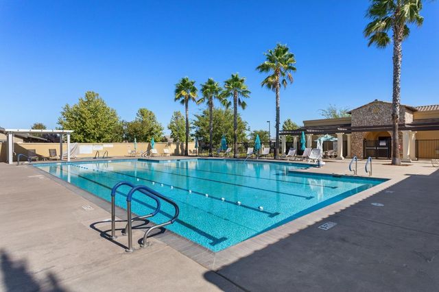 4385 Hovnanian Dr, Sacramento, CA 95834