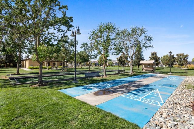 4385 Hovnanian Dr, Sacramento, CA 95834