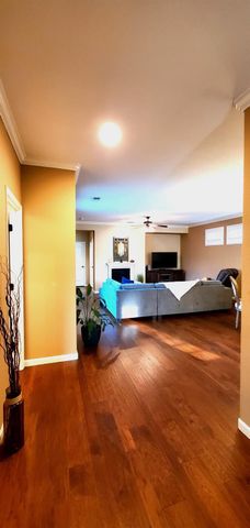 4385 Hovnanian Dr, Sacramento, CA 95834