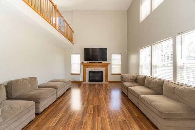 1808 Arbor Gate Drive, Plainfield, IL 60586