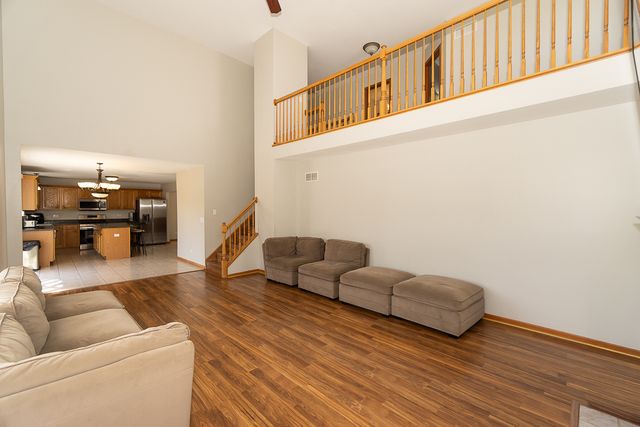 1808 Arbor Gate Drive, Plainfield, IL 60586