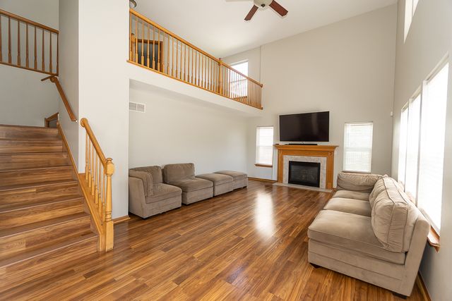 1808 Arbor Gate Drive, Plainfield, IL 60586