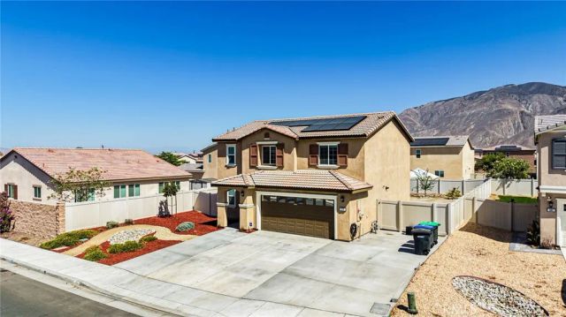 579 Pinyon, San Jacinto, CA 92583