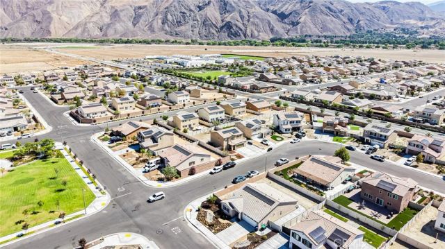 579 Pinyon, San Jacinto, CA 92583