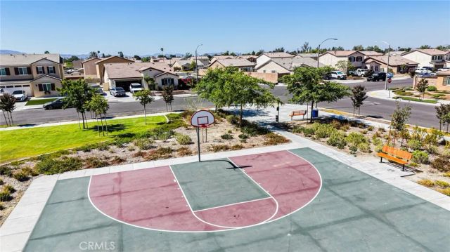 579 Pinyon, San Jacinto, CA 92583