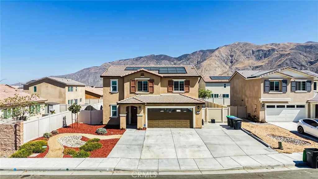 579 Pinyon, San Jacinto, CA 92583