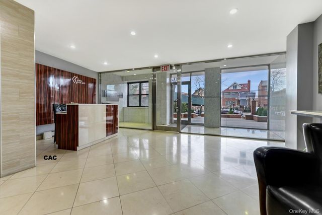 99-60 63rd Road 7S, Rego Park, NY 11374