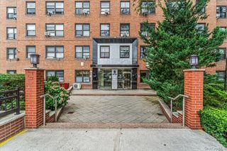99-60 63rd Road 7S, Rego Park, NY 11374