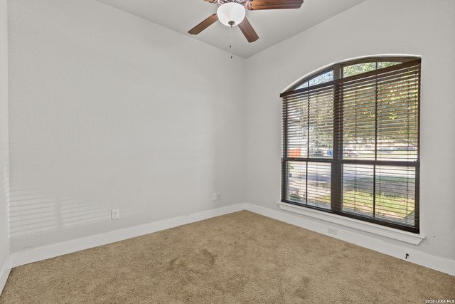 1812 Wandering Trail, Pleasanton, TX 78064
