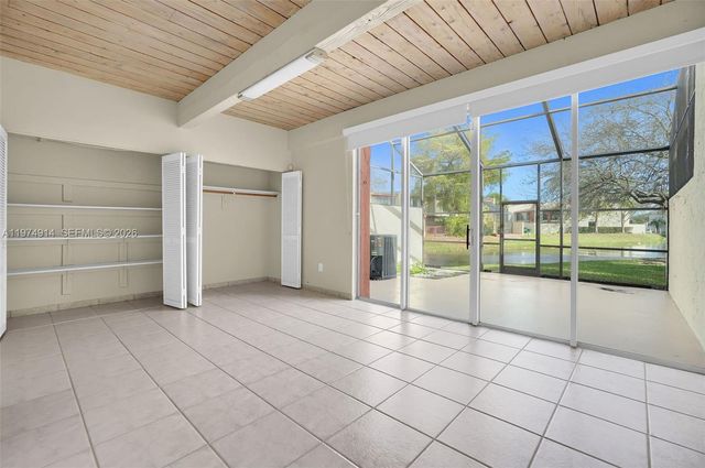 7601 SW 105th Ave, Miami, FL 33173