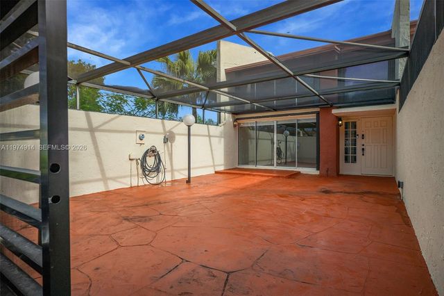 7601 SW 105th Ave, Miami, FL 33173