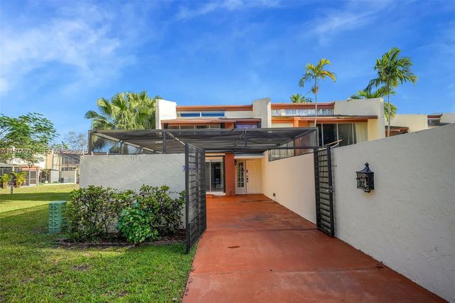 7601 SW 105th Ave, Miami, FL 33173