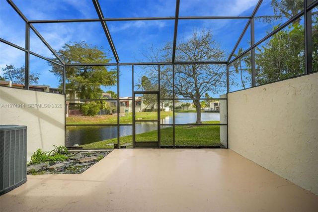 7601 SW 105th Ave, Miami, FL 33173