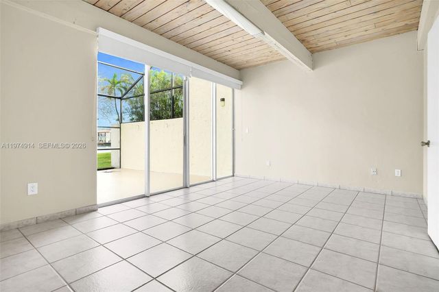 7601 SW 105th Ave, Miami, FL 33173