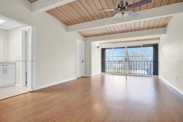 7601 SW 105th Ave, Miami, FL 33173