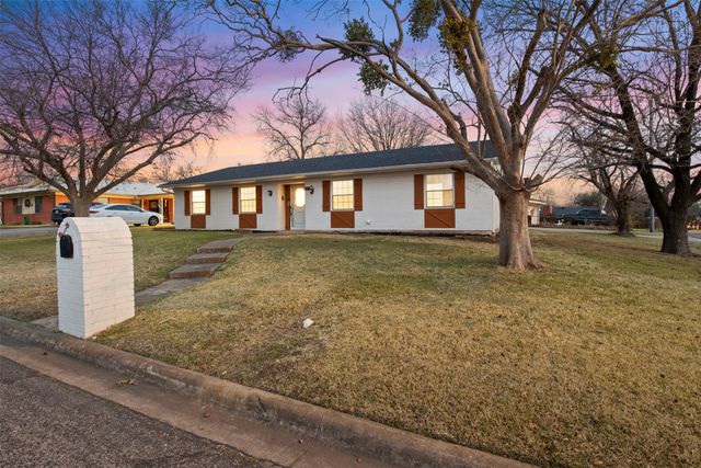 622 Oxford Drive, Sherman, TX 75092