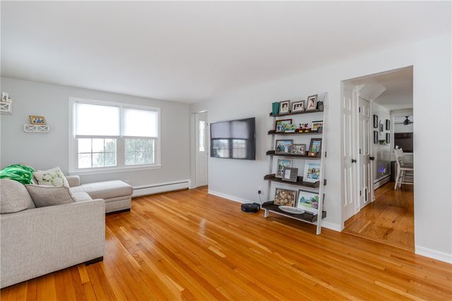 93 Tanglewood Drive, West Warwick, RI 02893