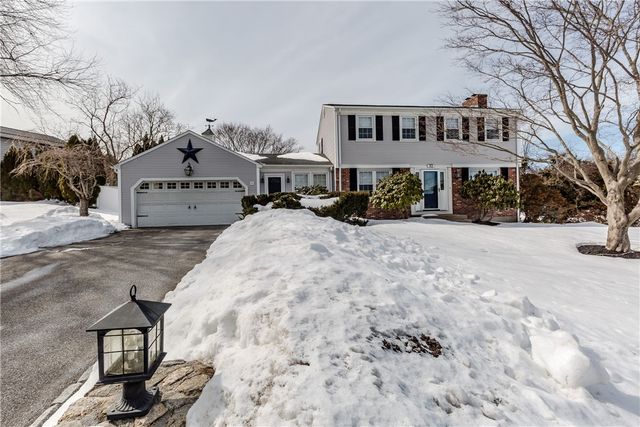 93 Tanglewood Drive, West Warwick, RI 02893