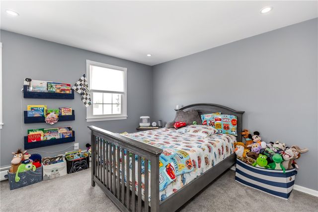 93 Tanglewood Drive, West Warwick, RI 02893