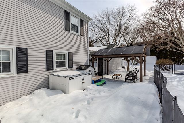 93 Tanglewood Drive, West Warwick, RI 02893