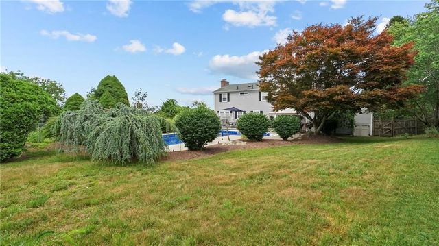 93 Tanglewood Drive, West Warwick, RI 02893