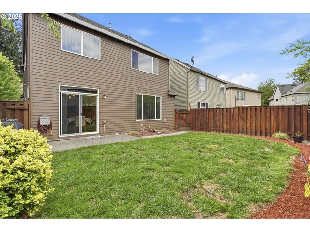 979 Se ROUNDELAY St, Hillsboro, OR 97123
