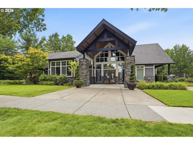 979 Se ROUNDELAY St, Hillsboro, OR 97123