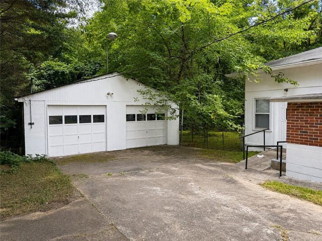 895 Laurel Street, Forest Park, GA 30297