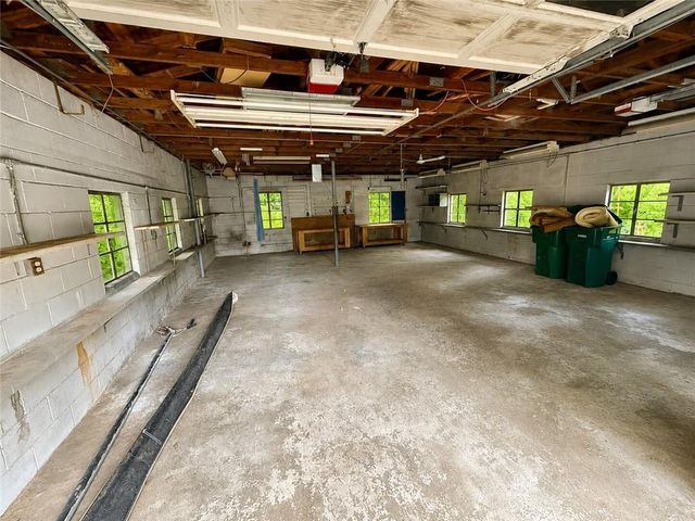 895 Laurel Street, Forest Park, GA 30297