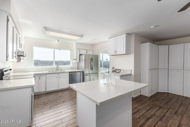 1525 S CHESTNUT Circle, Mesa, AZ 85204