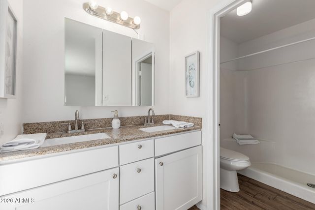 1525 S CHESTNUT Circle, Mesa, AZ 85204