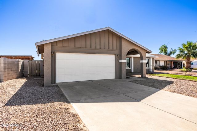 1525 S CHESTNUT Circle, Mesa, AZ 85204