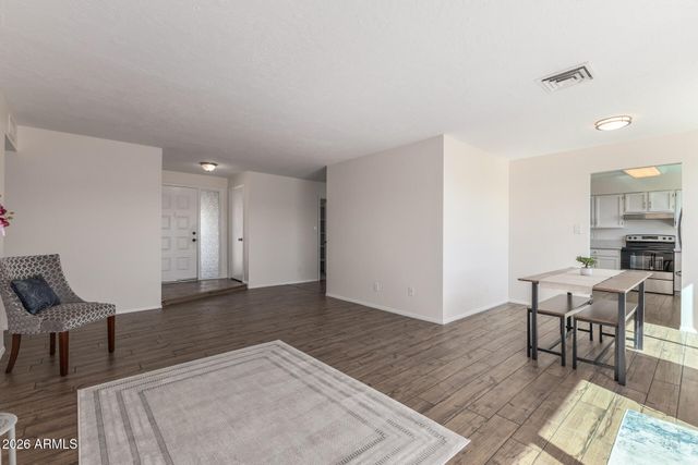 1525 S CHESTNUT Circle, Mesa, AZ 85204