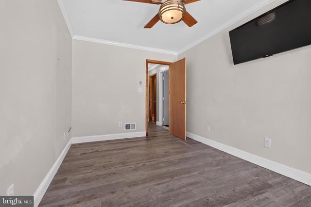 2858 LODGE FARM RD, Baltimore, MD 21219