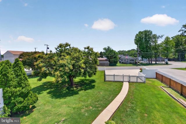 2858 LODGE FARM RD, Baltimore, MD 21219