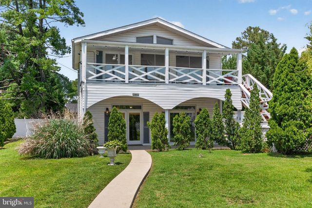 2858 LODGE FARM RD, Baltimore, MD 21219