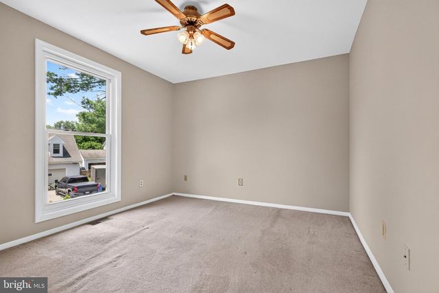 2858 LODGE FARM RD, Baltimore, MD 21219