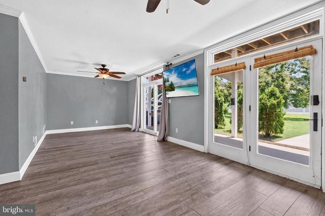 2858 LODGE FARM RD, Baltimore, MD 21219