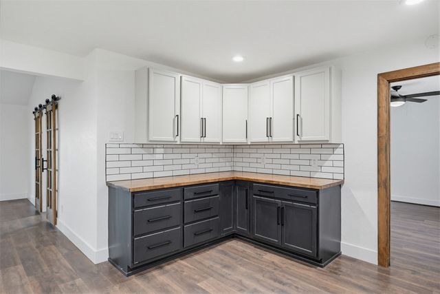 301 Bernice Court, Burleson, TX 76028