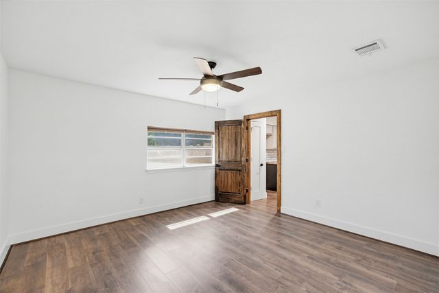 301 Bernice Court, Burleson, TX 76028