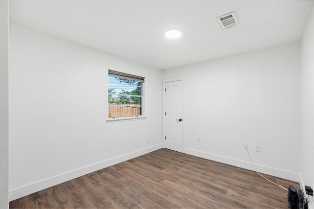 301 Bernice Court, Burleson, TX 76028