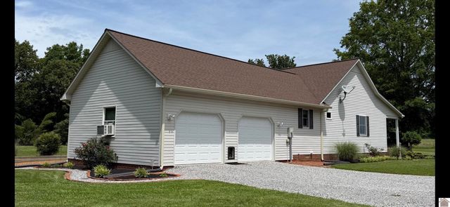 1153 Briensburg-Tatumsville Rd, Benton, KY 42025