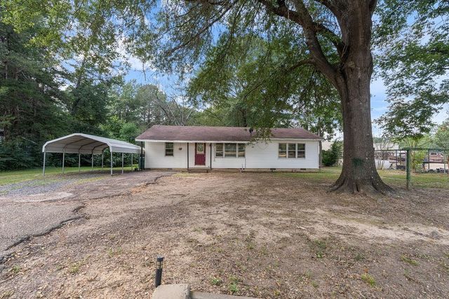 404 Forsythe St., Carthage, TX 75633