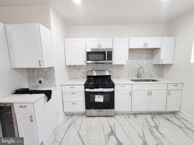 3733 N GRATZ ST, Philadelphia, PA 19140