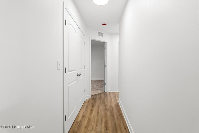 108 Danbrook Ct, Radcliff, KY 40160