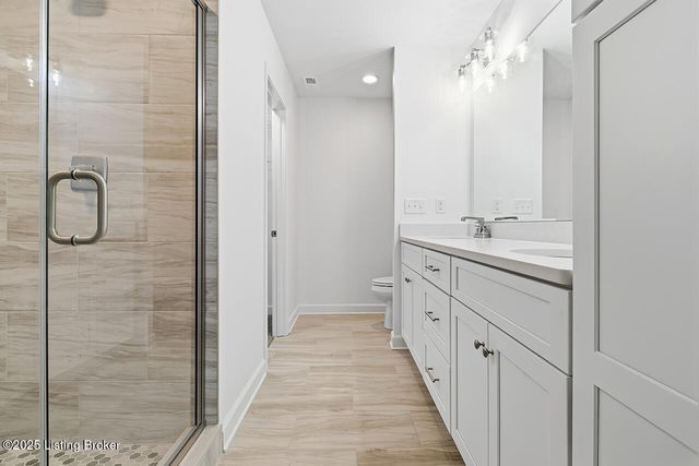 108 Danbrook Ct, Radcliff, KY 40160