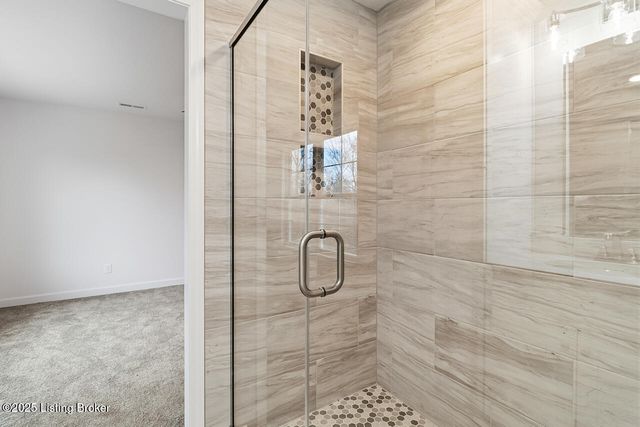 108 Danbrook Ct, Radcliff, KY 40160