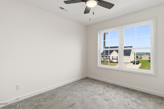 108 Danbrook Ct, Radcliff, KY 40160