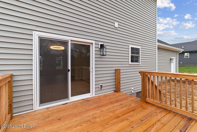 108 Danbrook Ct, Radcliff, KY 40160